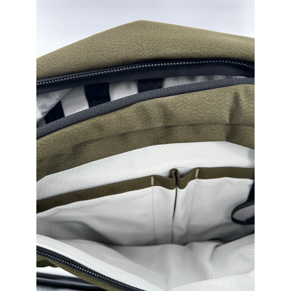 Alpaka Metro Backpack Pro Olive Green Water Resistant Padded Laptop Bag NEW - Picture 8 of 10